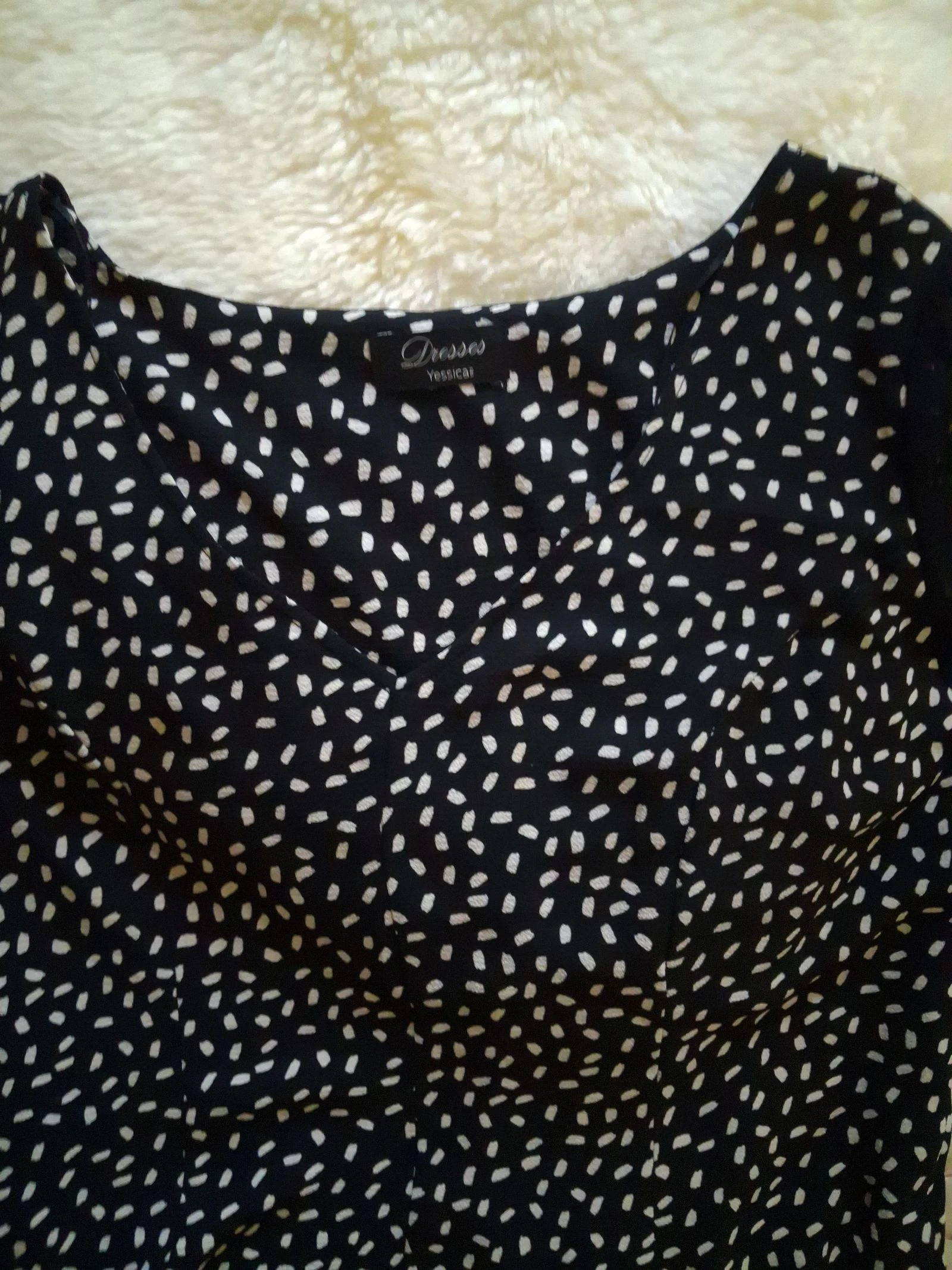 Beautiful fluid and lightweight dress C&A size 44 – photo 5
